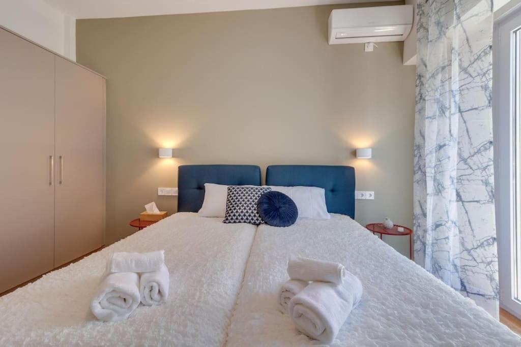 Deluxe Urban 2br By Nat. Archaelogical Museum Appartement