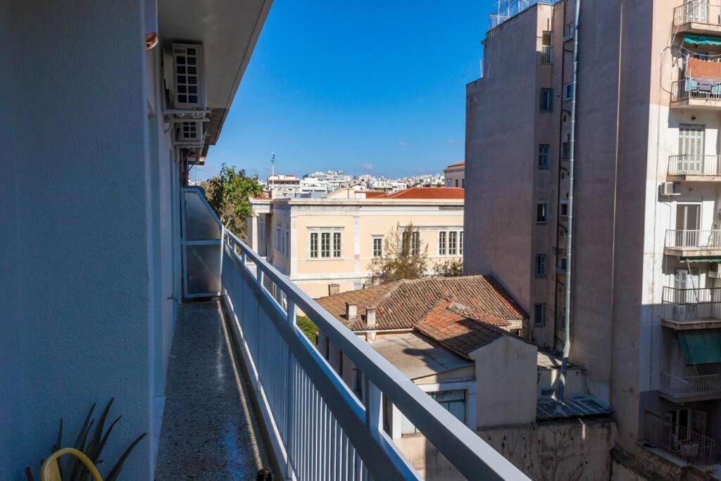 Appartement Deluxe Urban 2br By Nat. Archaelogical Museum *