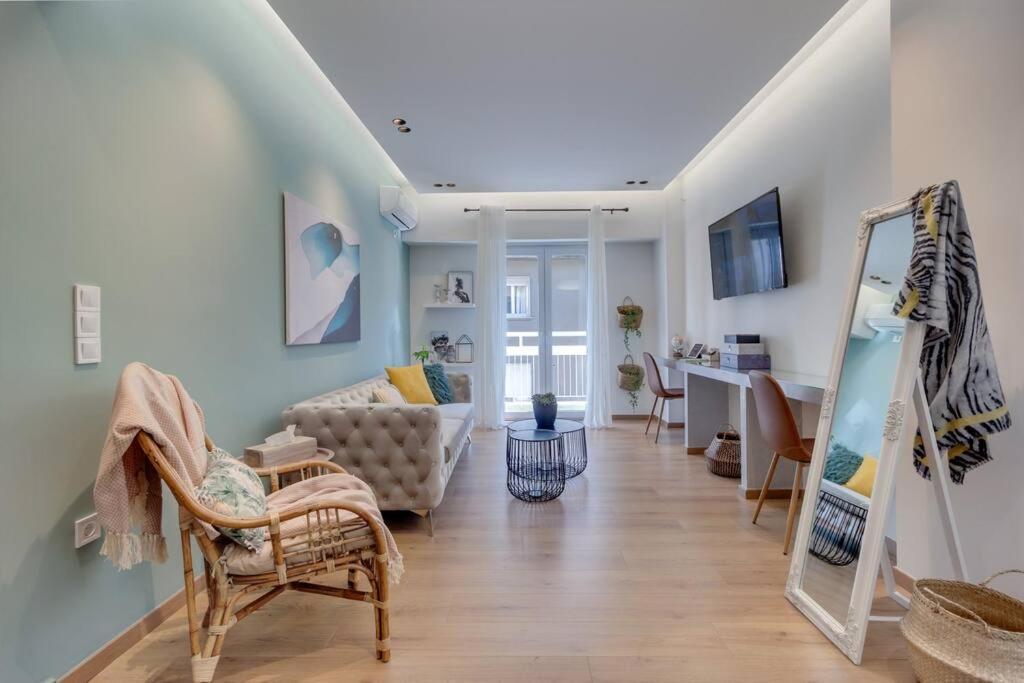 Deluxe Urban 2br By Nat. Archaelogical Museum Apartment *